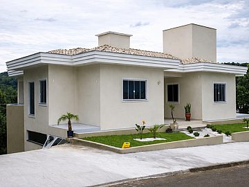 CASA - BAIRRO BELA VISTA